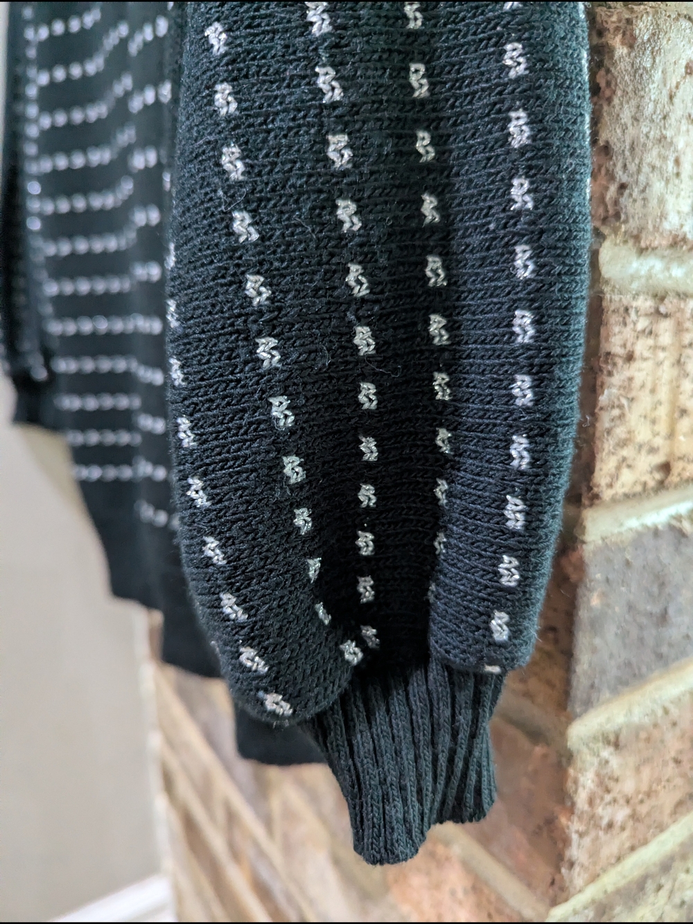 Vintage Union Made Black & Silver Sweater - Picture 4 of 10